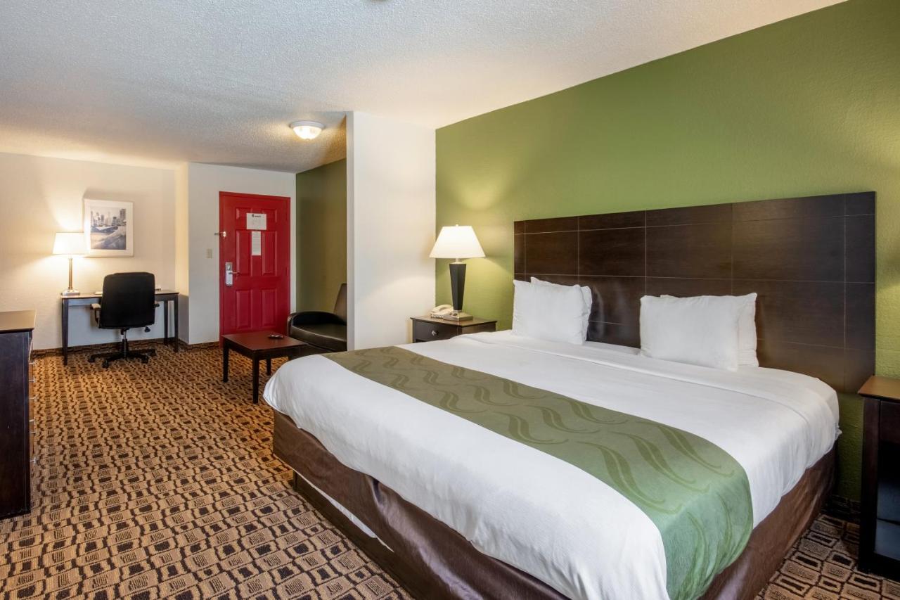 Coratel Plus Suites Wichita West Airport Eksteriør billede