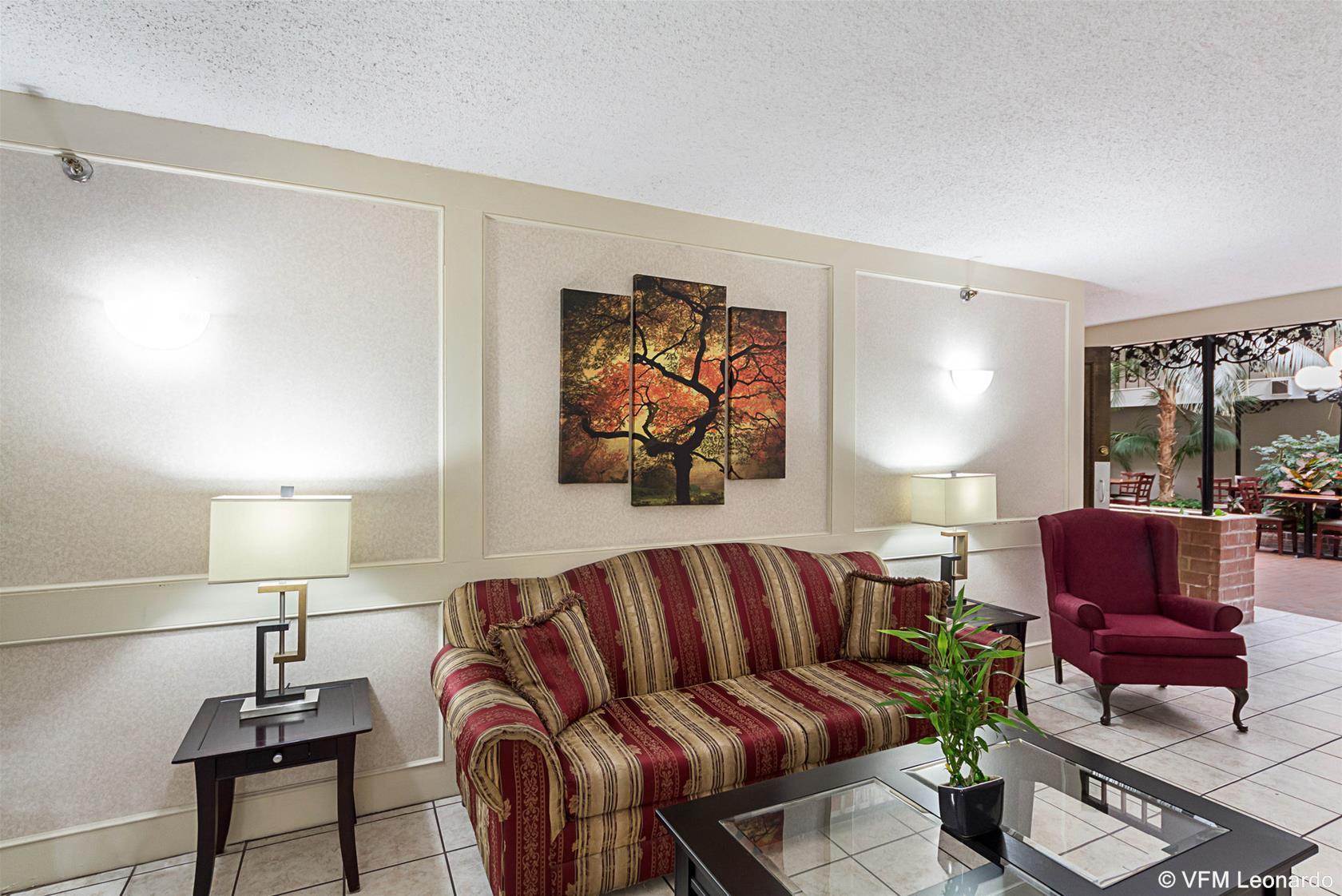 Coratel Plus Suites Wichita West Airport Eksteriør billede