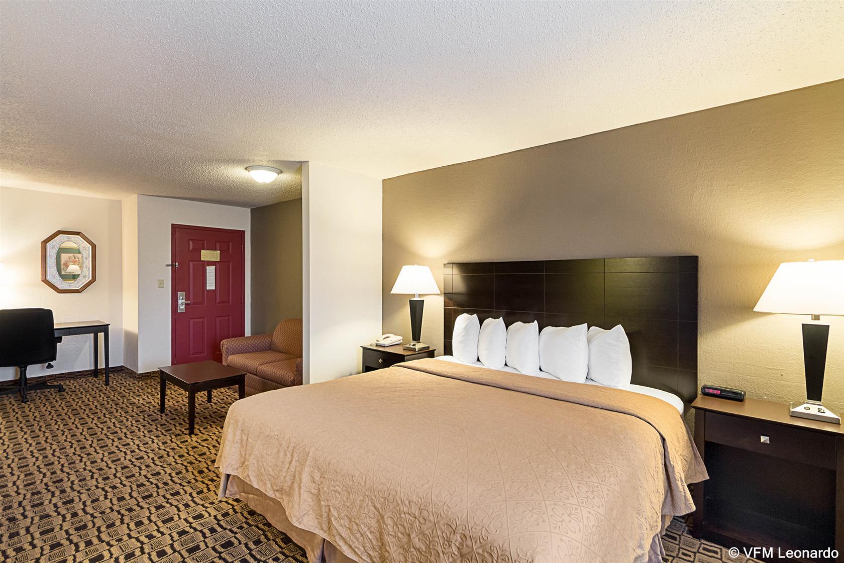 Coratel Plus Suites Wichita West Airport Eksteriør billede