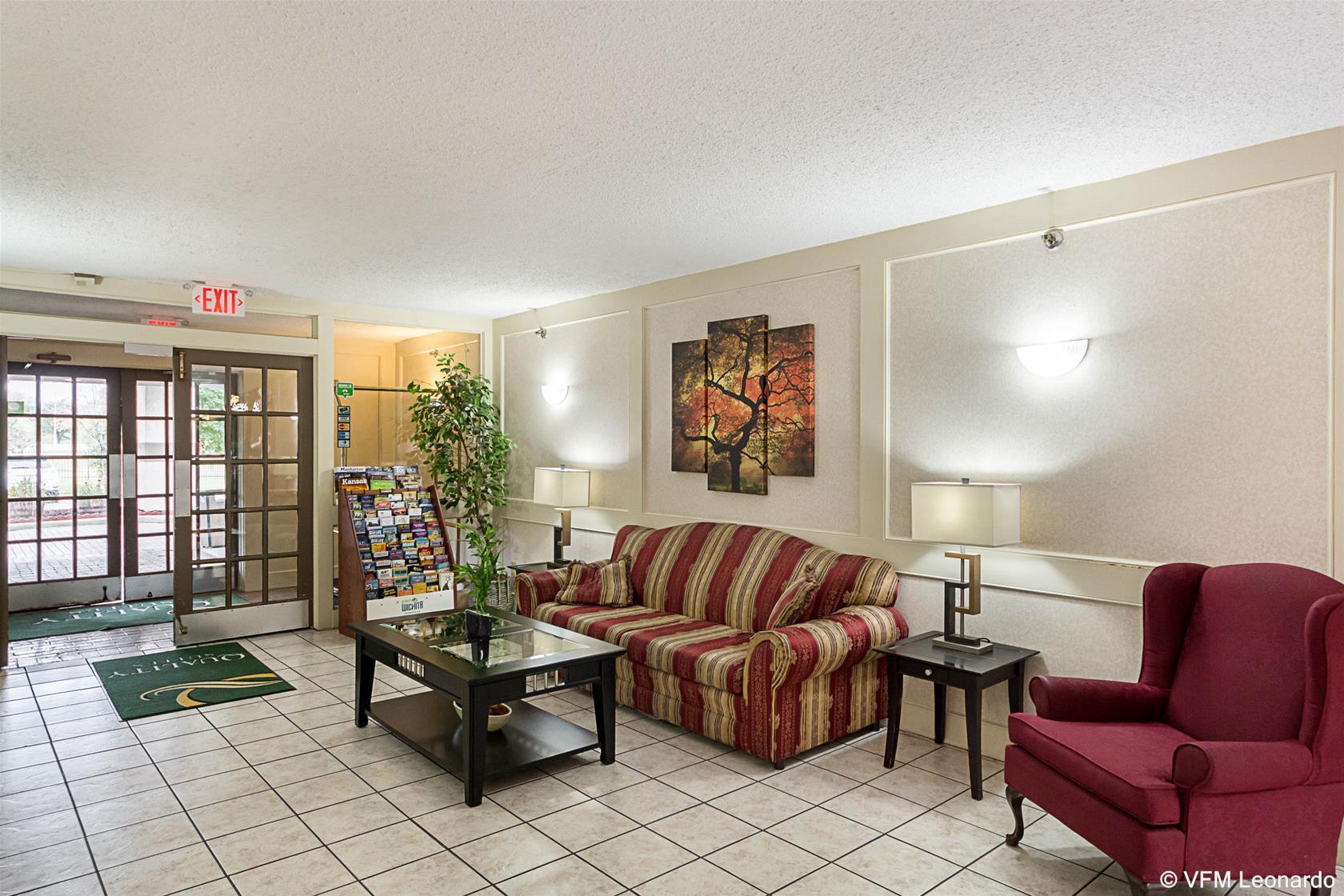 Coratel Plus Suites Wichita West Airport Eksteriør billede